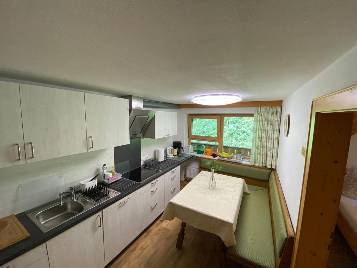 Haus Waldrand Apartment Оберндорф-ин-Тирол Екстериор снимка