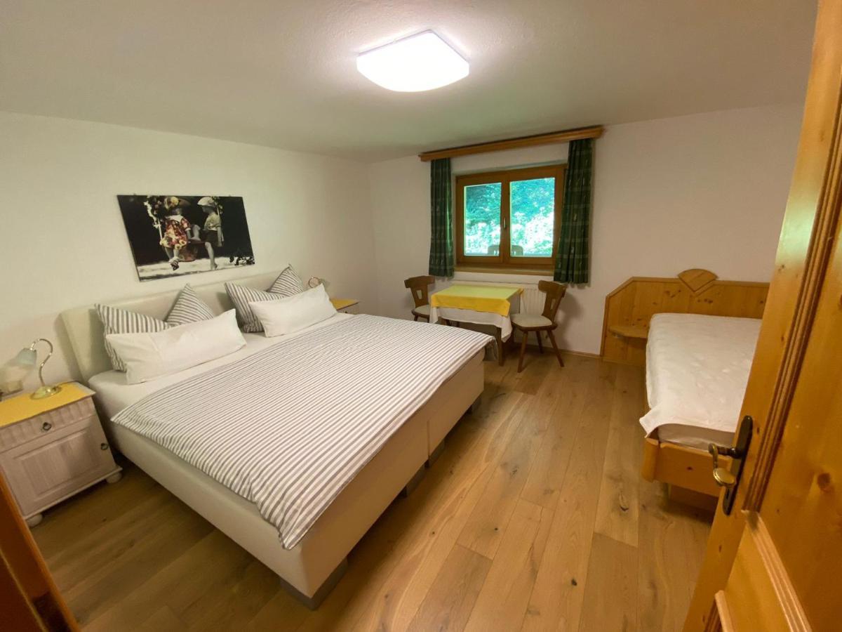 Haus Waldrand Apartment Оберндорф-ин-Тирол Екстериор снимка