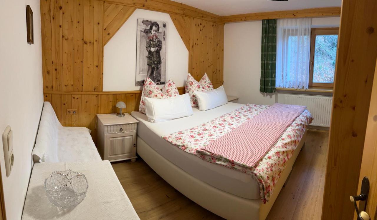 Haus Waldrand Apartment Оберндорф-ин-Тирол Екстериор снимка