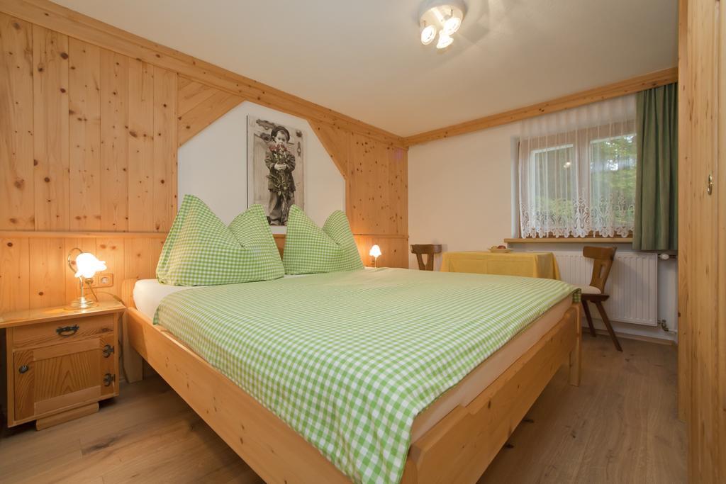 Haus Waldrand Apartment Оберндорф-ин-Тирол Екстериор снимка