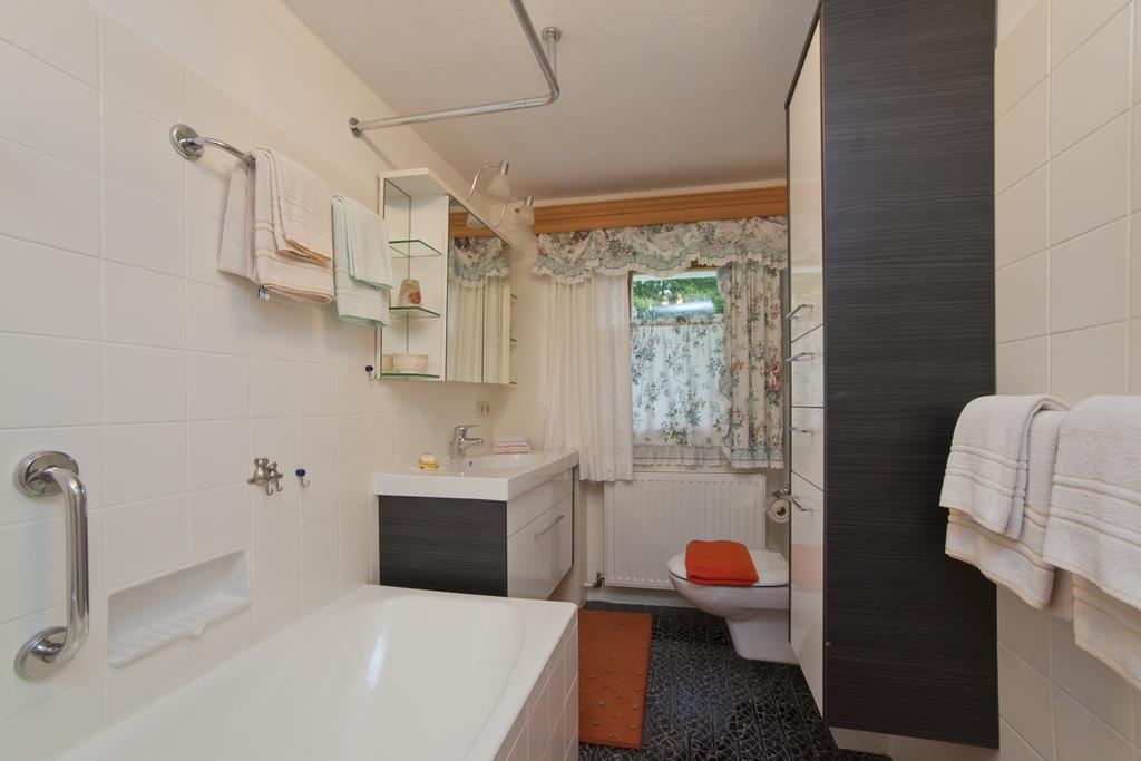 Haus Waldrand Apartment Оберндорф-ин-Тирол Екстериор снимка