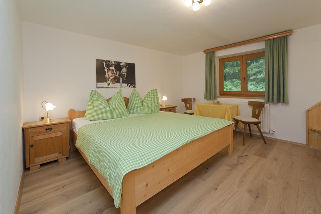 Haus Waldrand Apartment Оберндорф-ин-Тирол Екстериор снимка